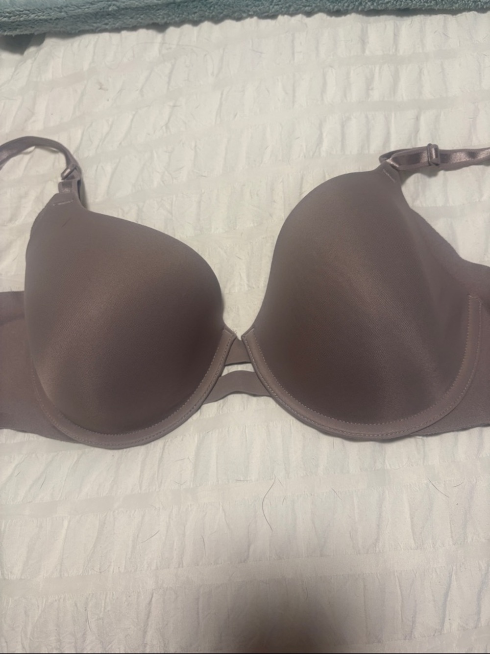Warner's Smooth Molded Underwire Bra in Taupe Brown